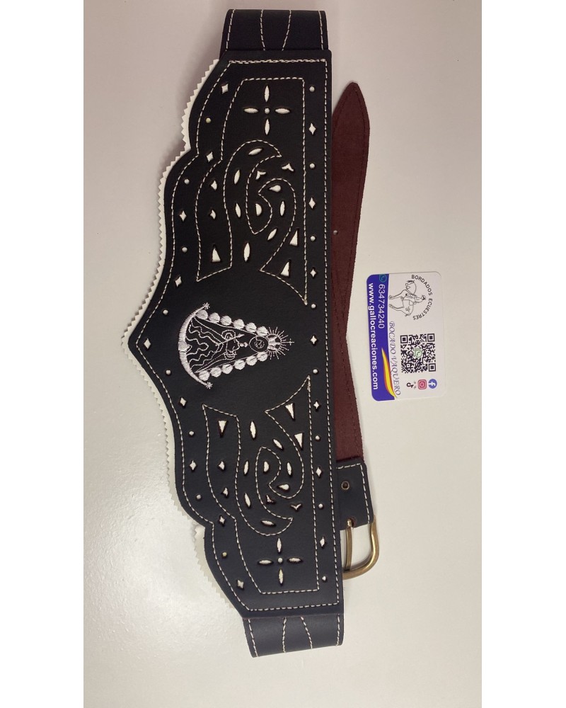 Cinturón rociero de señora fabricado en piel repujada primera calidad bordado blanco COMPLEMENTOS