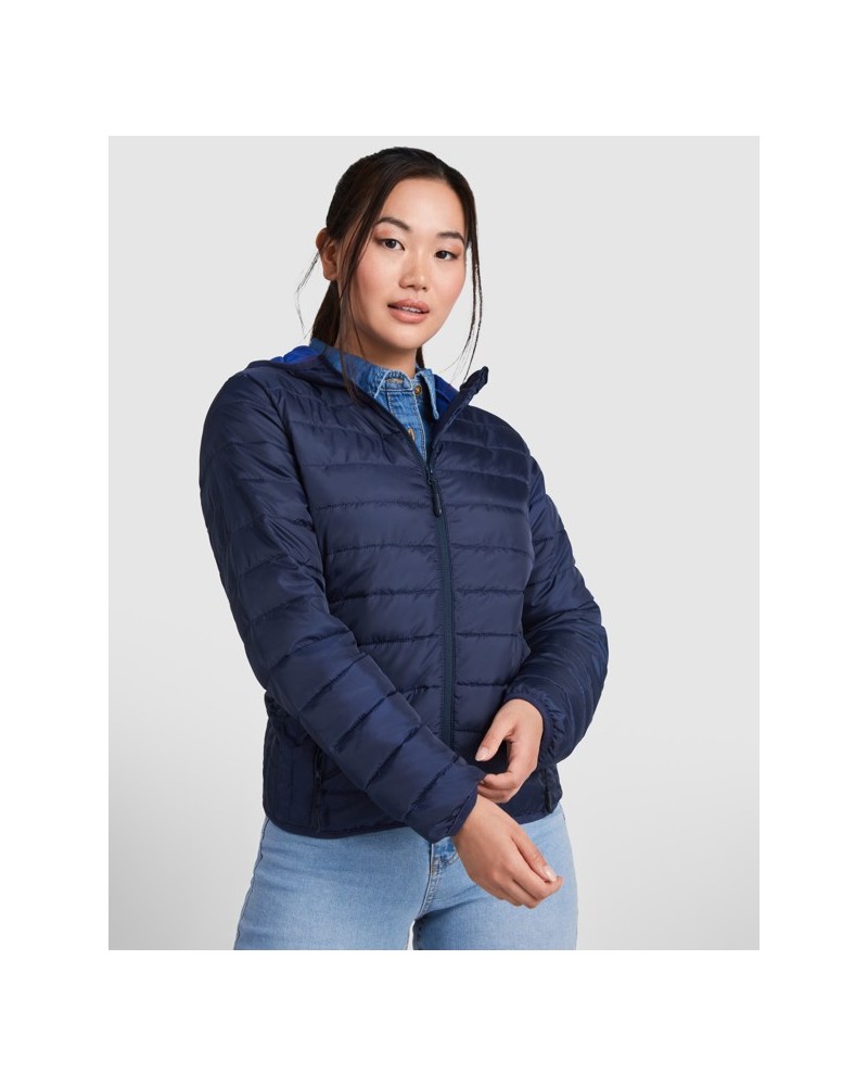 NORWAY WOMAN  ABRIGOS